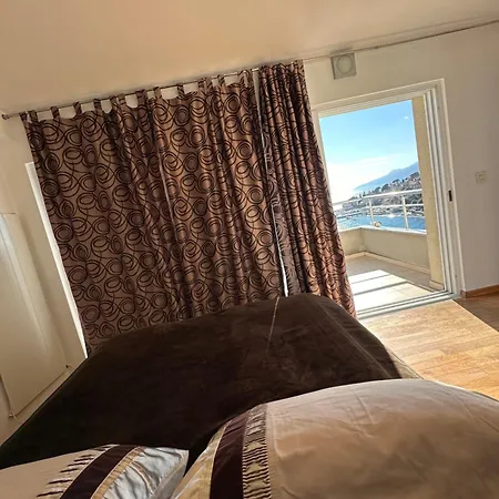 Dinka Vip Apartment *
